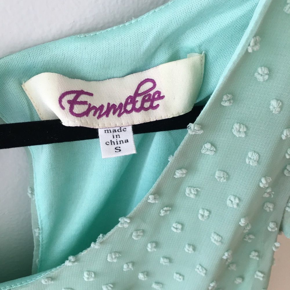 — Emmelee — Pretty Sea Green Dress - Picture 3 of 5